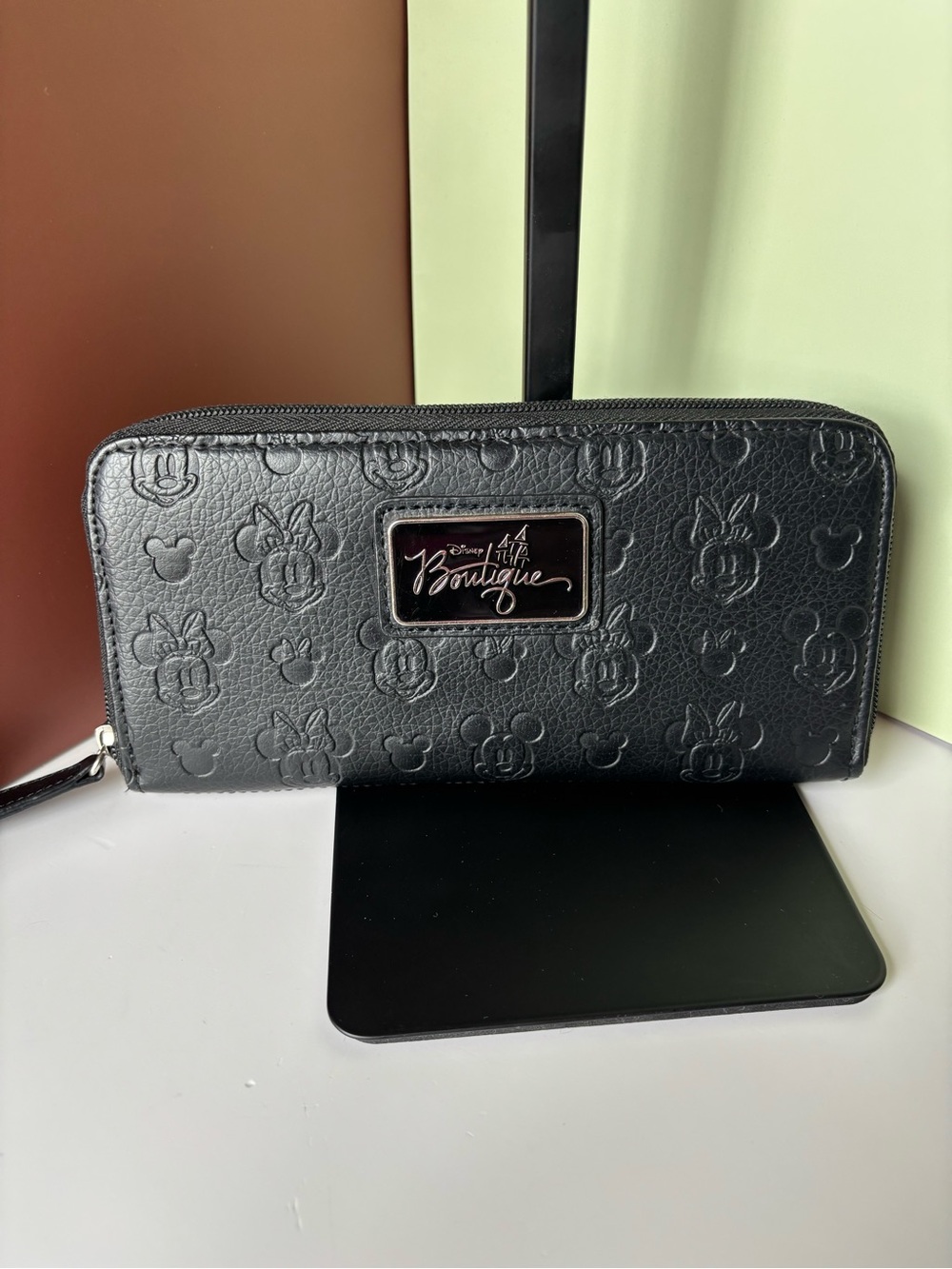 DISNEY BOUTIQUE Black Embossed Mickey & Minnie Mouse Zip Wallet